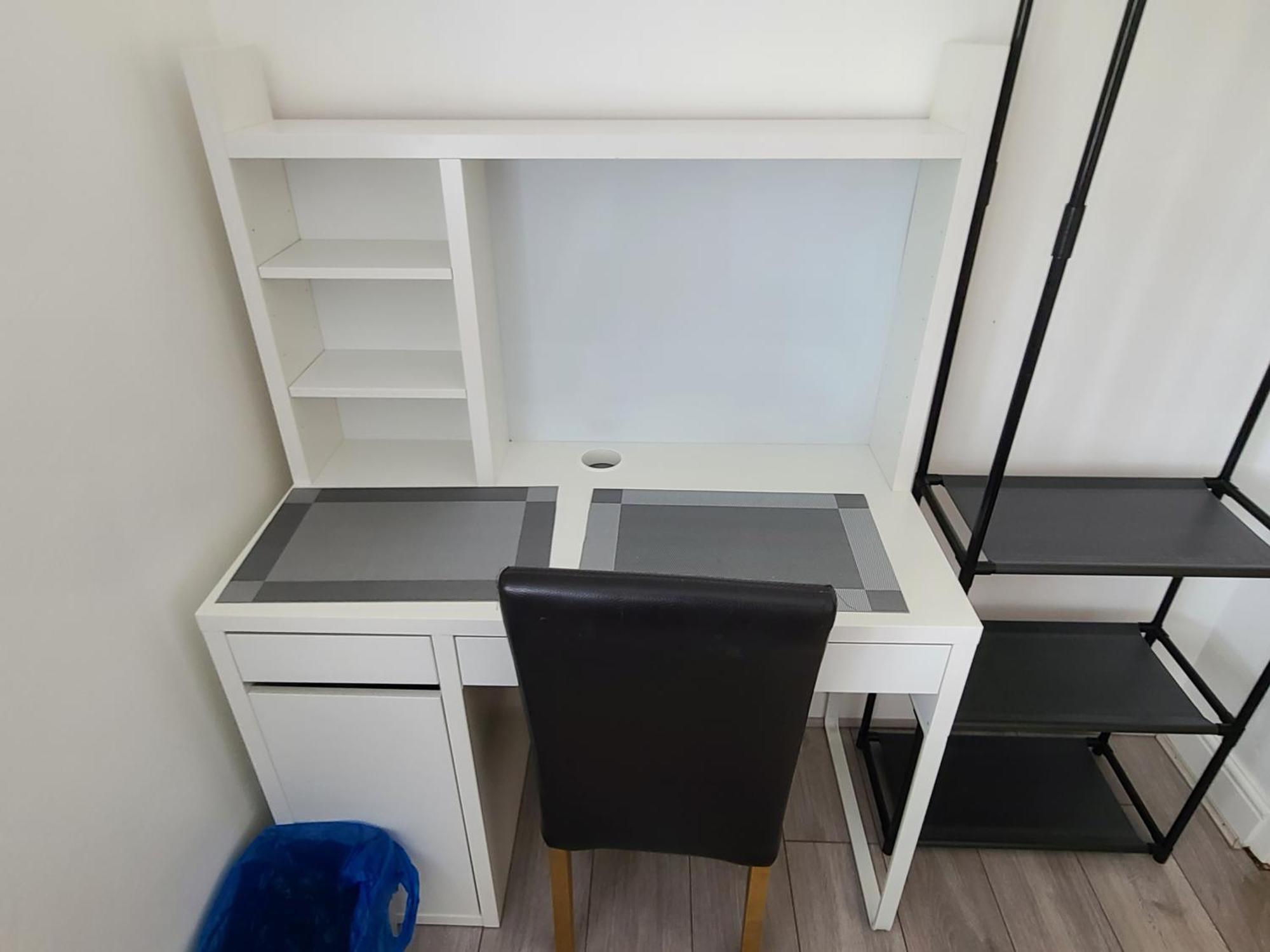 Gatwick Rooms-Travel Service-Airport Parking Ifield Экстерьер фото