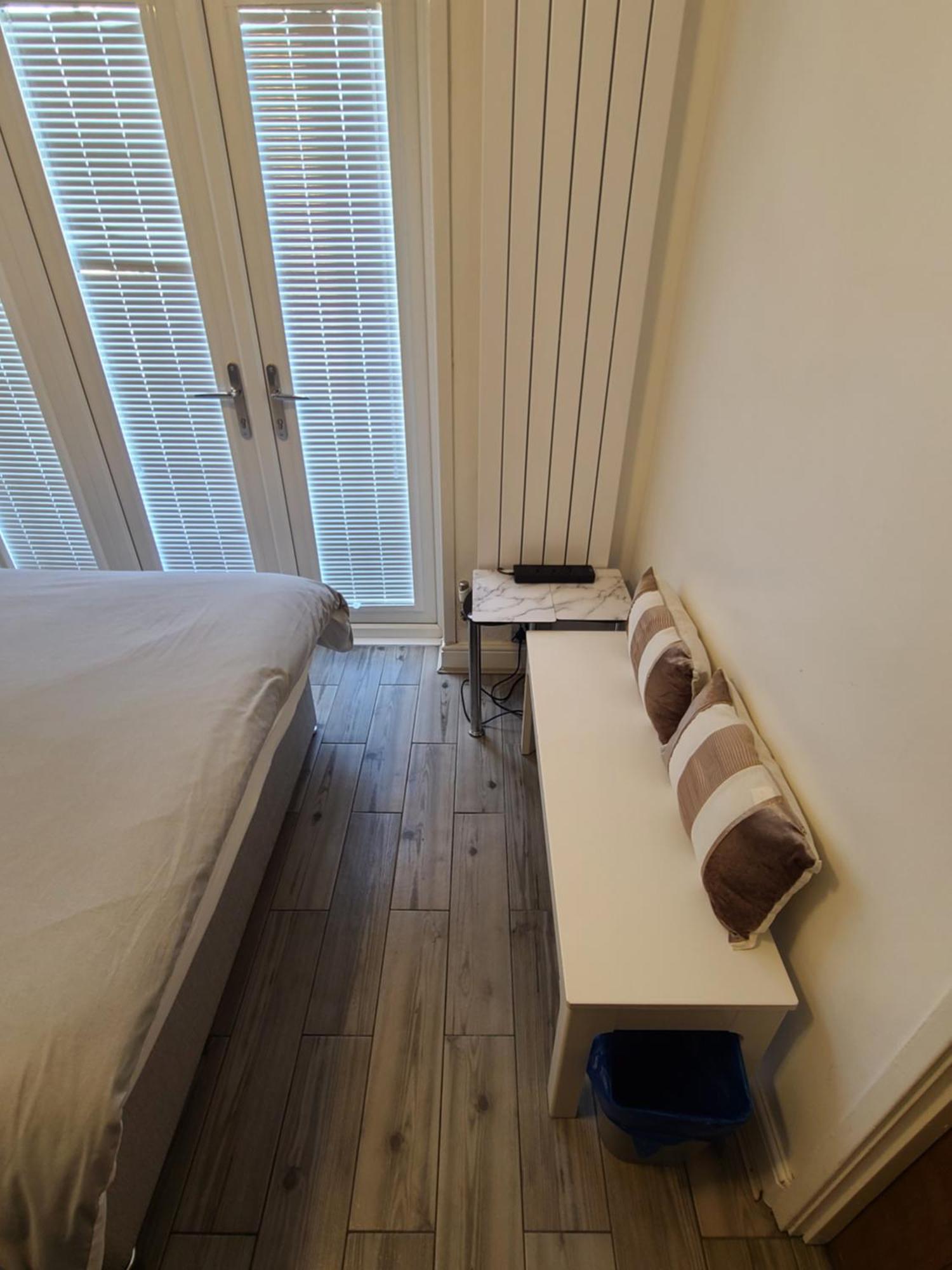 Gatwick Rooms-Travel Service-Airport Parking Ifield Экстерьер фото